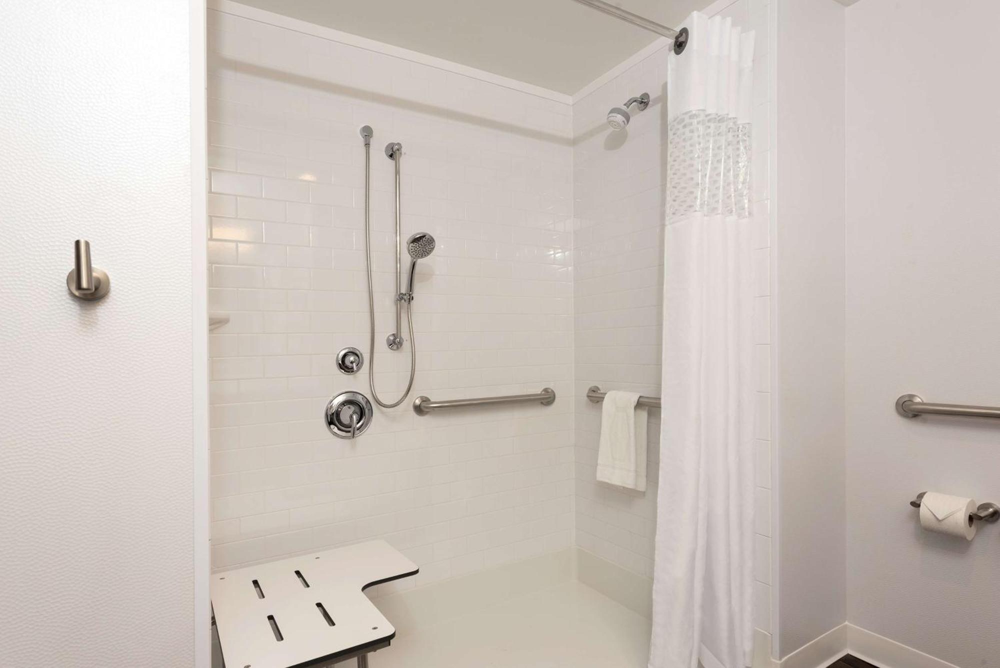 Hampton Inn & Suites By Hilton Chicago Schaumburg Il מראה חיצוני תמונה