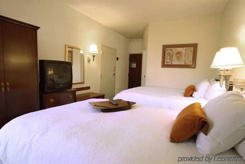 Hampton Inn & Suites By Hilton Chicago Schaumburg Il מראה חיצוני תמונה