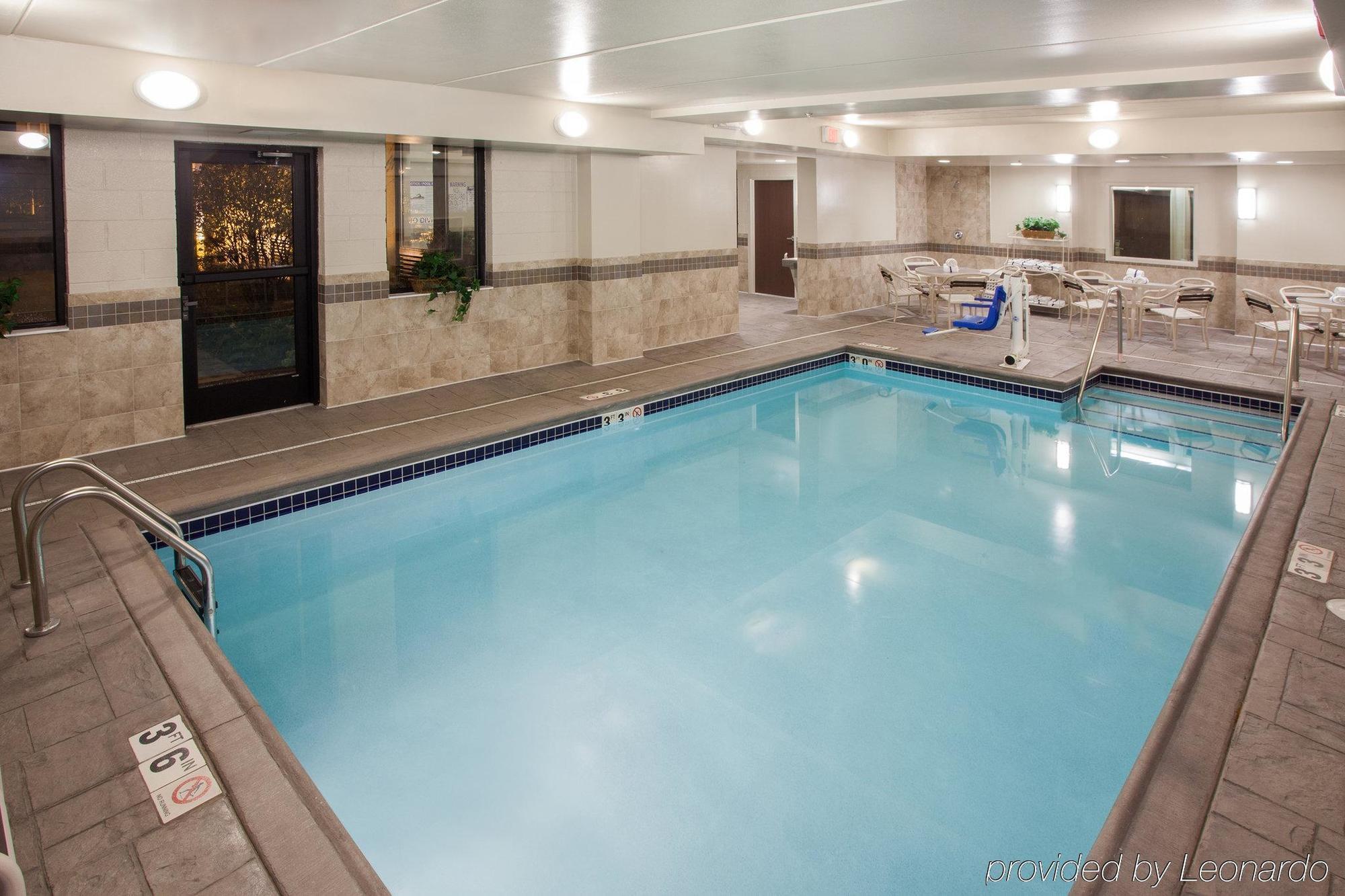 Hampton Inn & Suites By Hilton Chicago Schaumburg Il מראה חיצוני תמונה